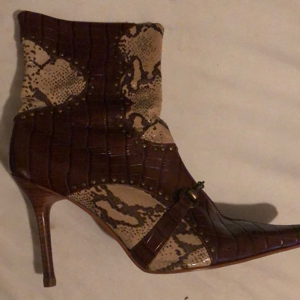 Snake skin boot